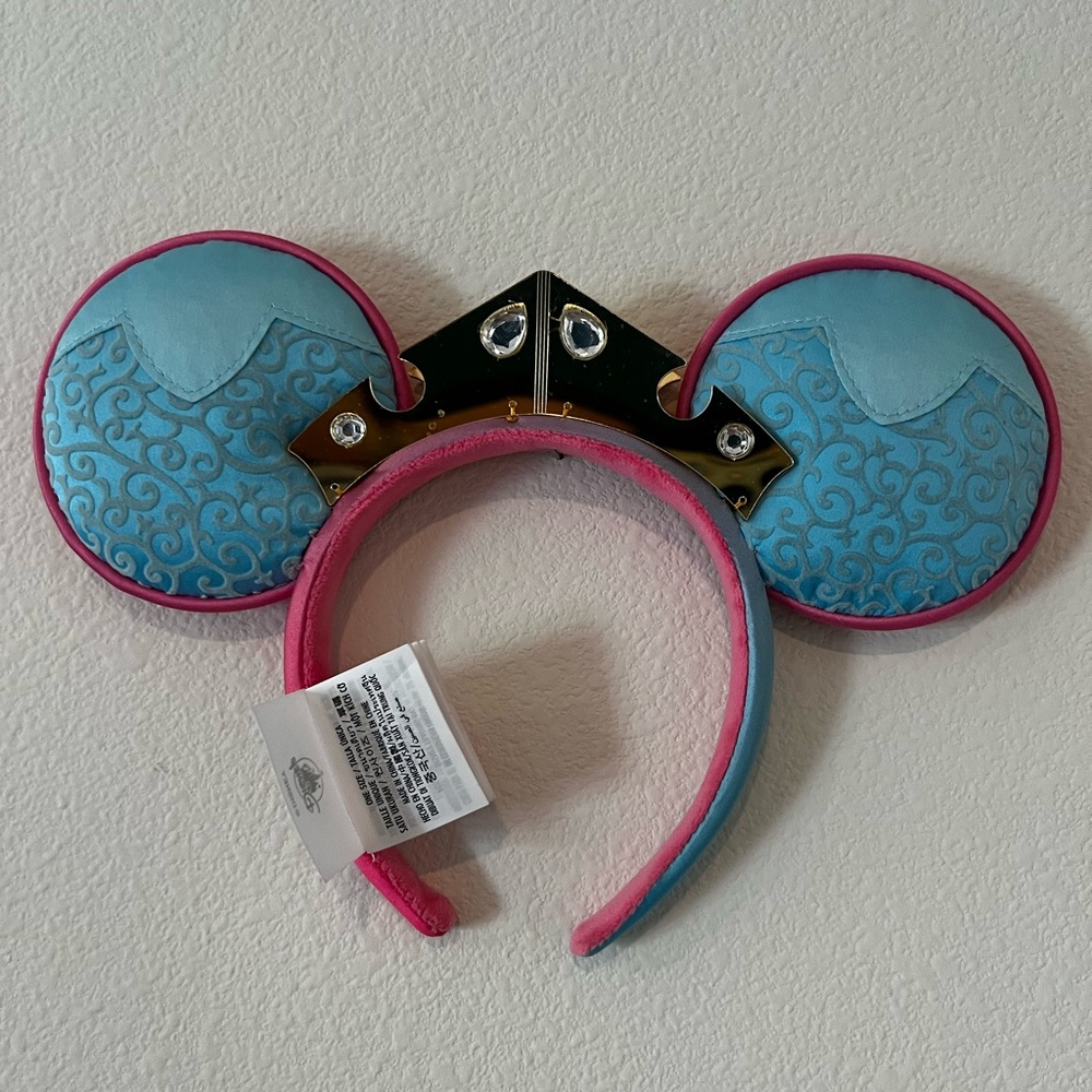 Disney Minnie ears aurora sleeping beauty reservable with jewel crown